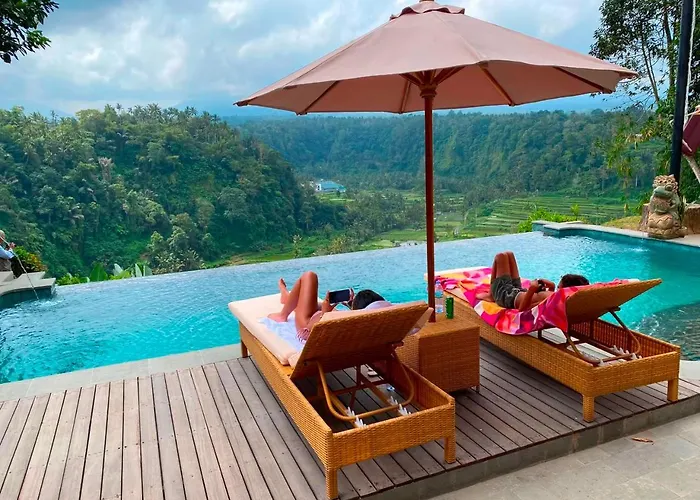 Lereng Agung Villa