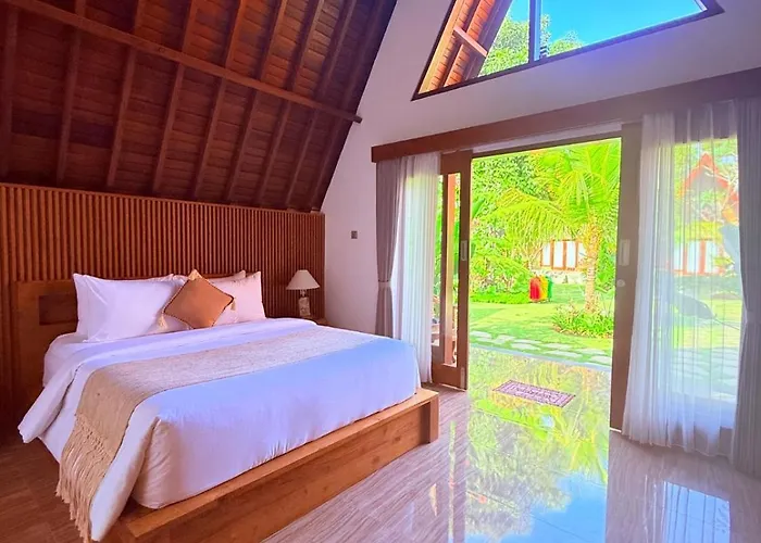 Lereng Agung Villa